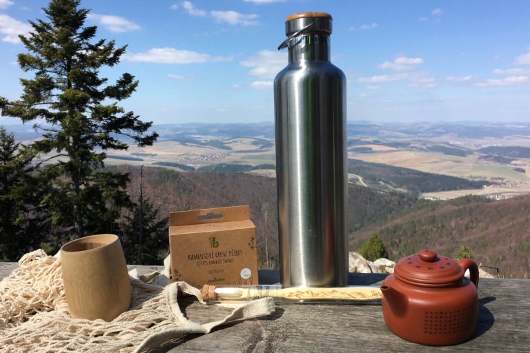 Nerezová Termo fľaša 1000 ml, outdoor termoska, Bambusový pohárik, mobake
